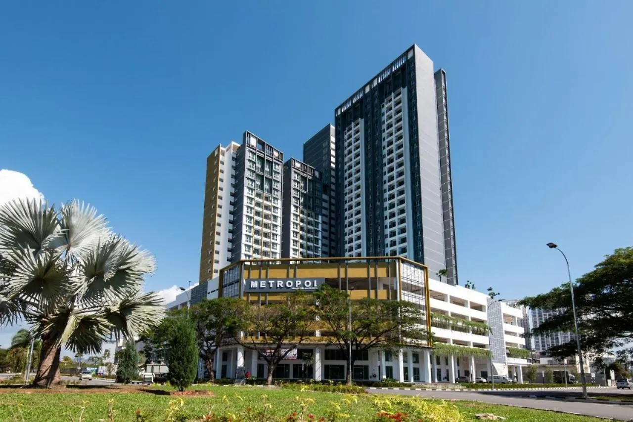 Metropol Serviced Apartment - بوكيت ميرتاجام 0*,